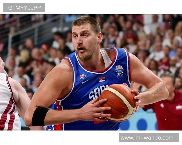 五年级数据对比申京表现优于约基奇进攻防守全面发展