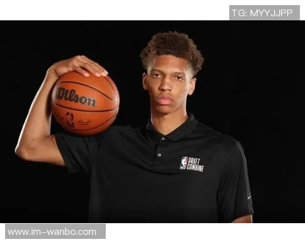 博雷戈称赞奎因沉稳表现认为年轻球员展现出成熟选择